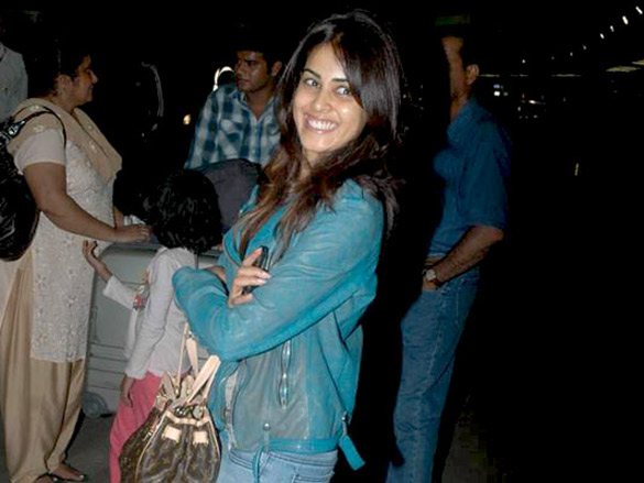 ameesha anushka genelia rahul khanna and kangna leave for iifa 20