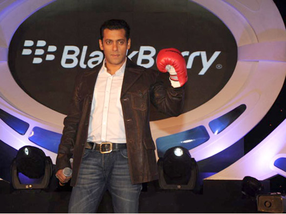 salman khan launches blackberry playbook 3