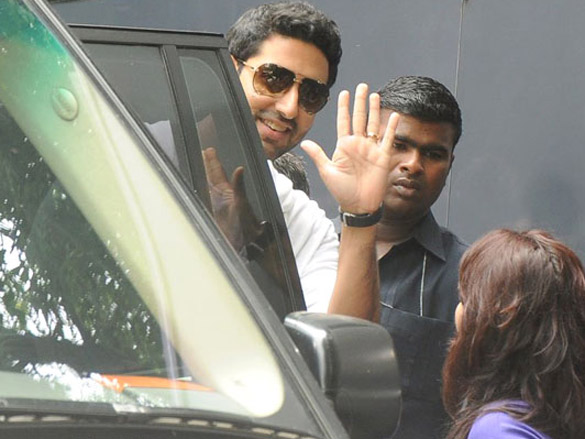 abhishek bachchan snapped post aishwarya rais pregnant news 3