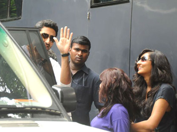 abhishek bachchan snapped post aishwarya rais pregnant news 7