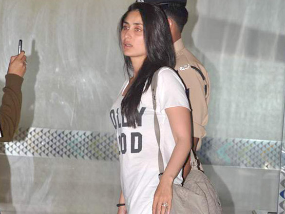 kareena snapped at international airport 3