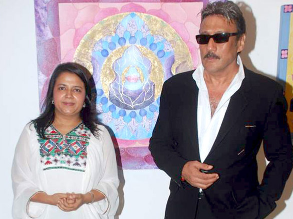 shazahn padamsee and jackie shroff at poonam agarwals art event 4