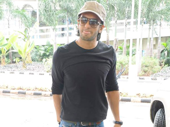 ranveer singh sohail khan and vatsal seth return from toronto 9