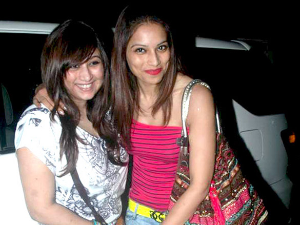 bipasha snapped with a friend at pvr 2
