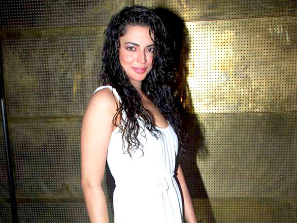 glam models at diesel and sunburn bash 4