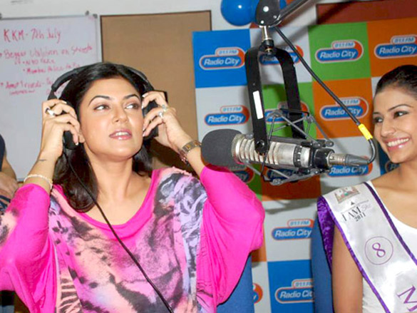sushmita and the team of i am she visits radio city 91 1 fm 7
