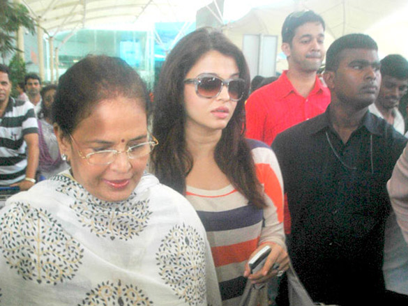 ash and abhishek return from delhi 5