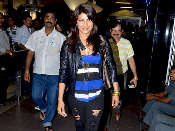 priyanka chopra arrives back from los angeles 3