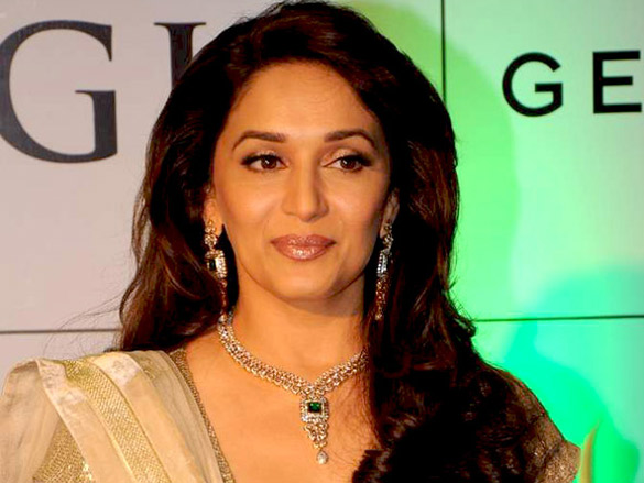 madhuri dixit at the launch of emeralds for elephants in india 6
