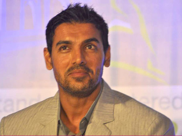 john rahul bose and milind soman at mumbai marathon 2012 press meet 7