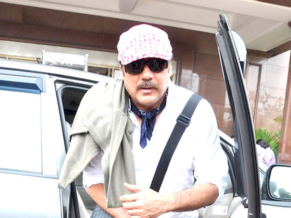 jackie shroff snapped at taj lands end 3