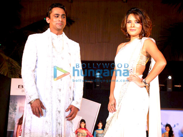 udita goswami on the ramp at the launch of be yu 3