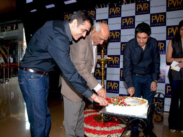 yash chopra inaugurates pvr chain of cinemas at phoenix millsoenix mills 6