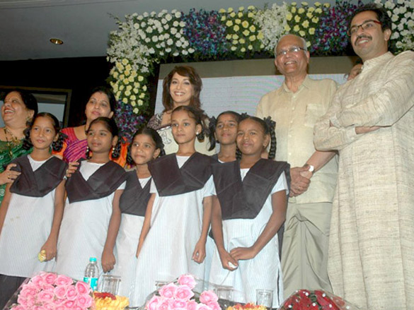 madhuri dixit at valuable group virtual bmc school initiative launch 5