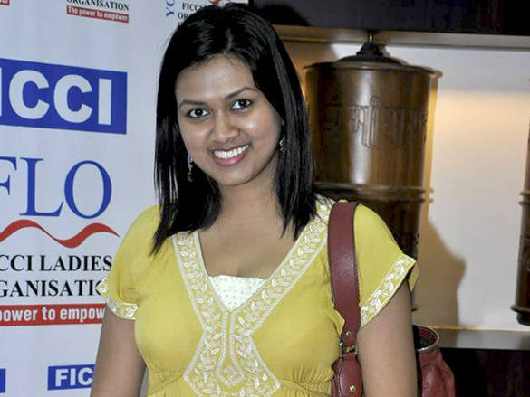 madhoo graces ficci young flo nirav modis jewellery preview 8