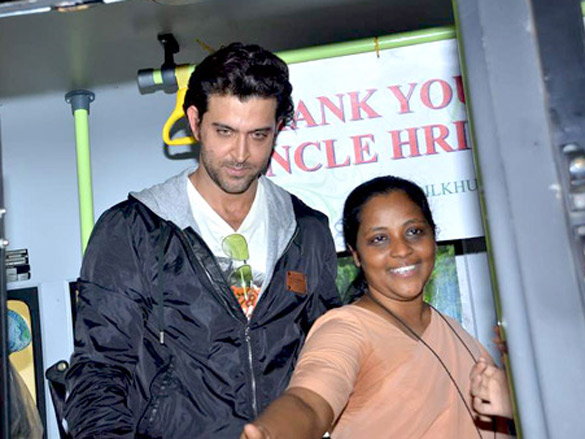 hrithik donates bus to dilkush school 8