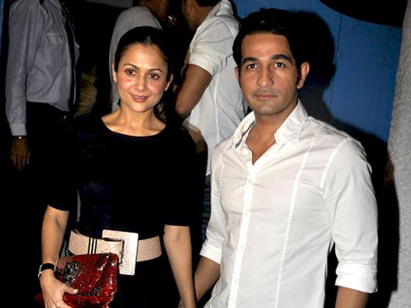 salman sonakshi and karisma at arbaaz khans birthday bash 10