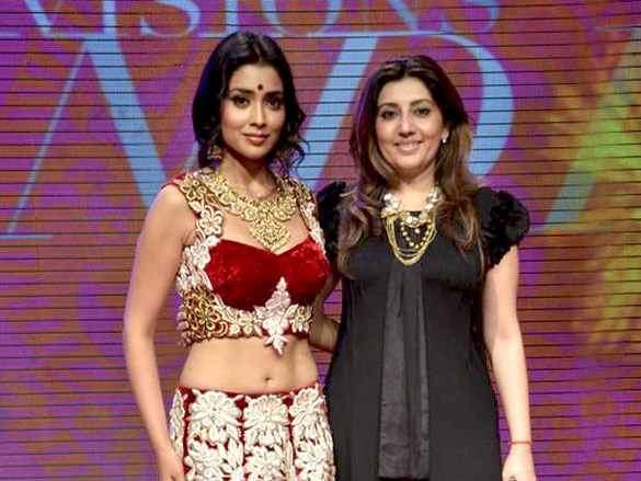 shriya saran celina kajol and tanisha at swarovski gems event 4