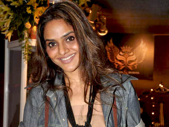 shaheen and shabana present their first diamond jewellery collection 13