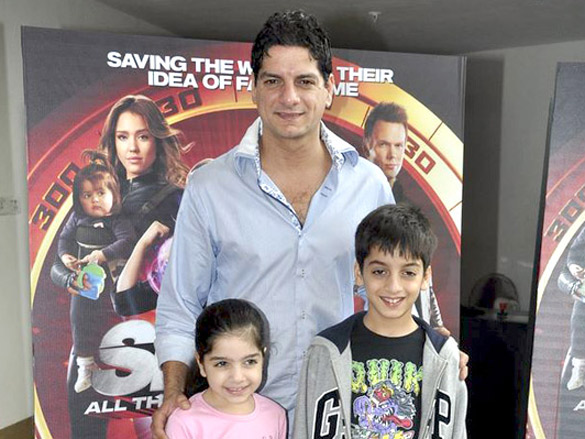 hrithik and akshays kids grace spy kids 4 premiere 4