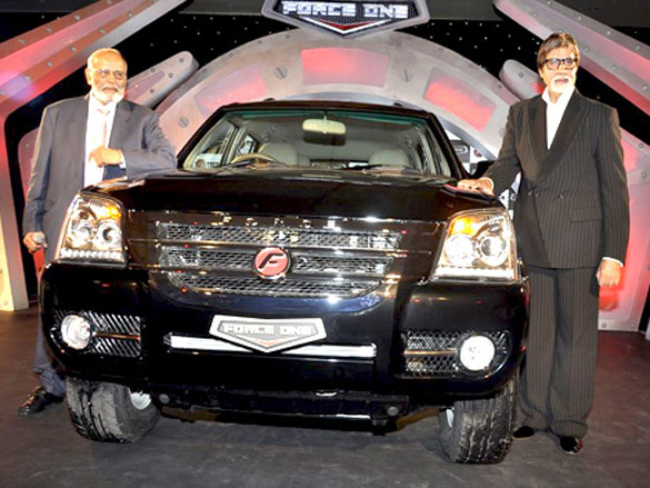 amitabh bachchan launches force one suv 2