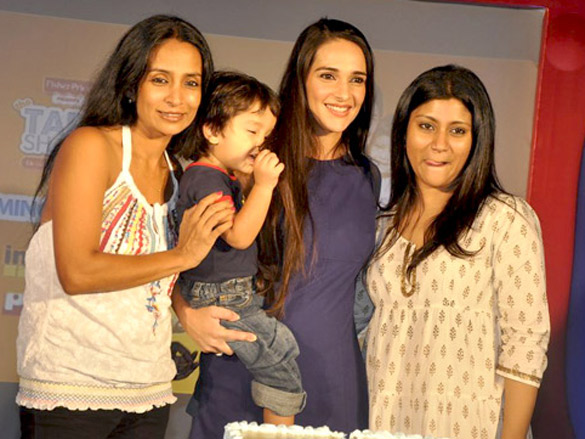 tara sharma and konkona at the launch of tara sharmas show 4