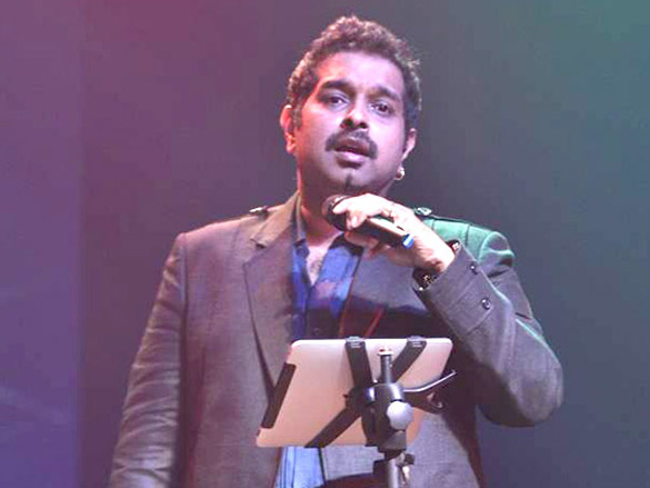 aamir khan karan and gauri at shankar ehsaan loys 15 years celebrations 12