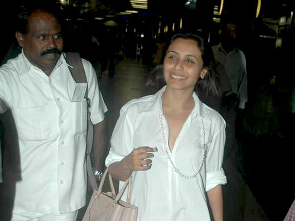 rani mukerji and arunoday singh snapped at airport 5