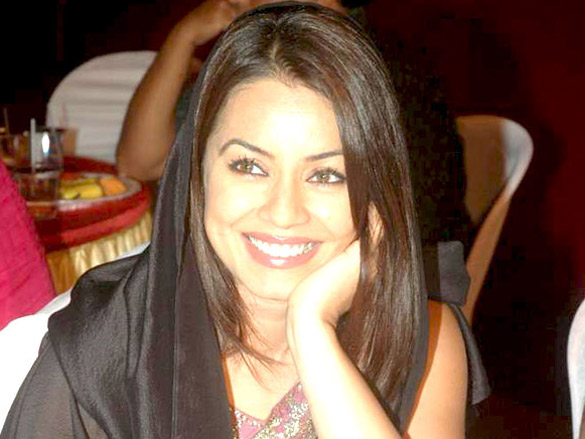 mahima and mugdha at iftar party hosted by bablu aziz 7