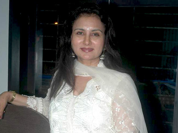 bollywood celebs at iftar party hosted by shakeel saifee 7