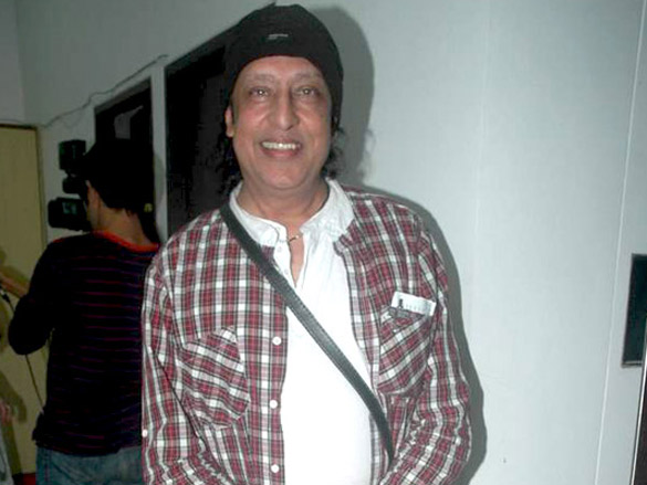bollywood celebs at iftar party hosted by shakeel saifee 10