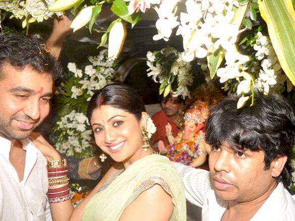 shilpa shetty at her ganpati visarjan 2