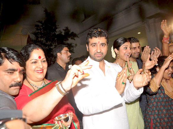 shilpa shetty at her ganpati visarjan 8