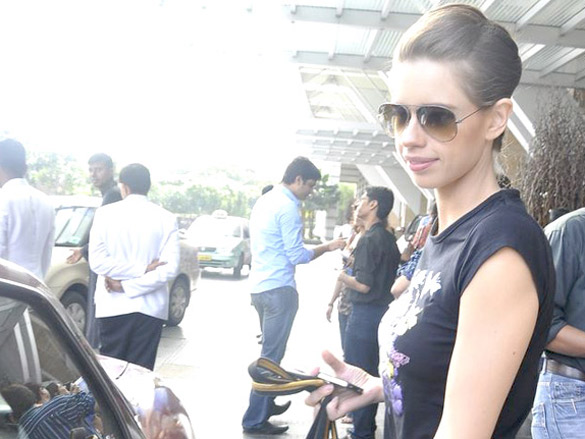kalki koechlin snapped at grand hyatt 3