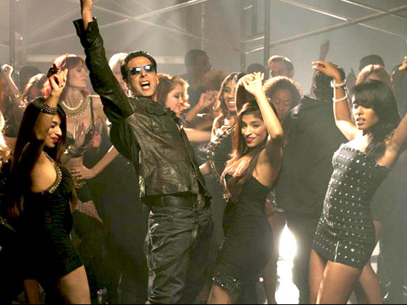 akshay kumar 325