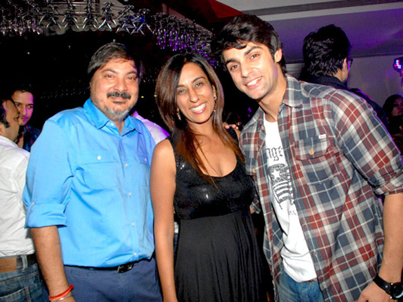 completion party of 200 episodes of tv show maryada lekin kab tak 6