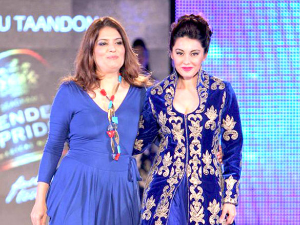 anushka minissha and sameera walk at blenders pride fashion tour 2011 show 6