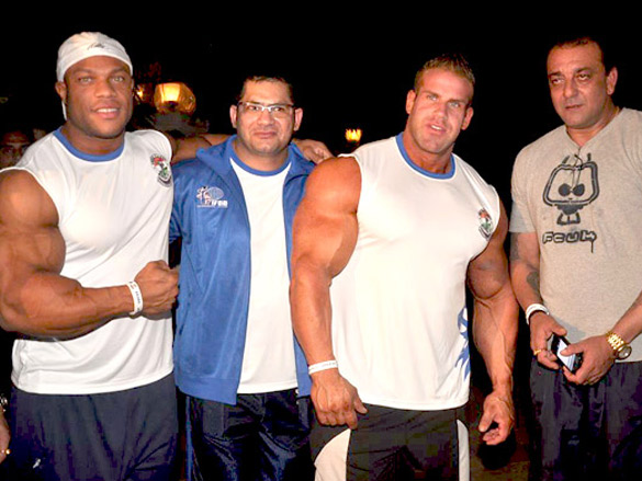 sanjay dutt meets sheru classic bodybuilding contestants 7