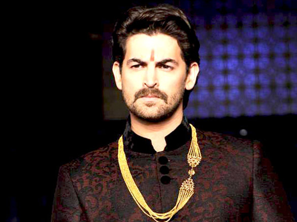 neil walks for vikram phadnis at aamby valley city india bridal week 2011 5