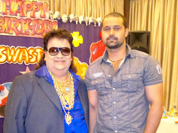 bappi lahiri celebrates grandson swastiks birthday 6