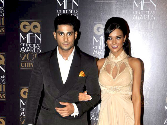 shahrukh anushka and deepika at gq men of the year awards 2011 31