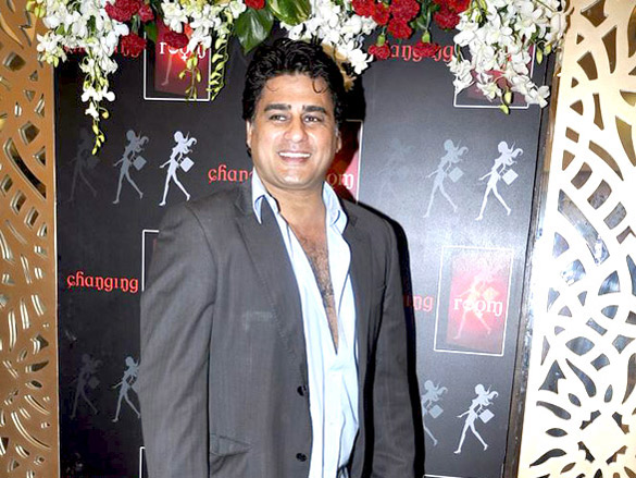 raveena tandon inaugurates the changing room store 9
