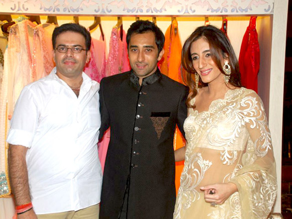 ira sarah and lisa at fashion store launch 4