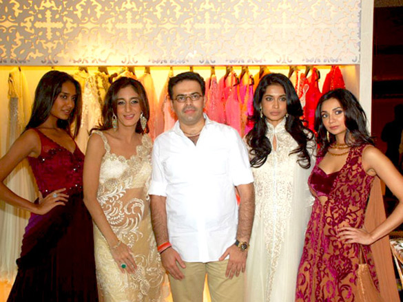 ira sarah and lisa at fashion store launch 5