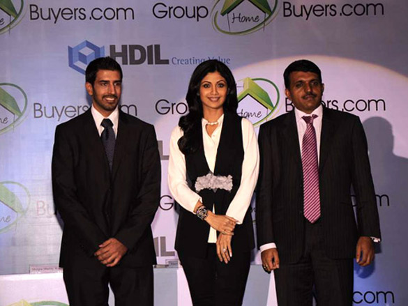 shilpa and raj launch www grouphomebuyer com in association with hdil 2