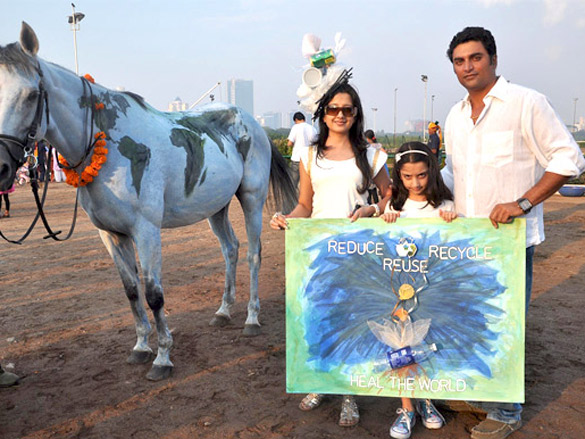 ammy billimoria at horse show 4