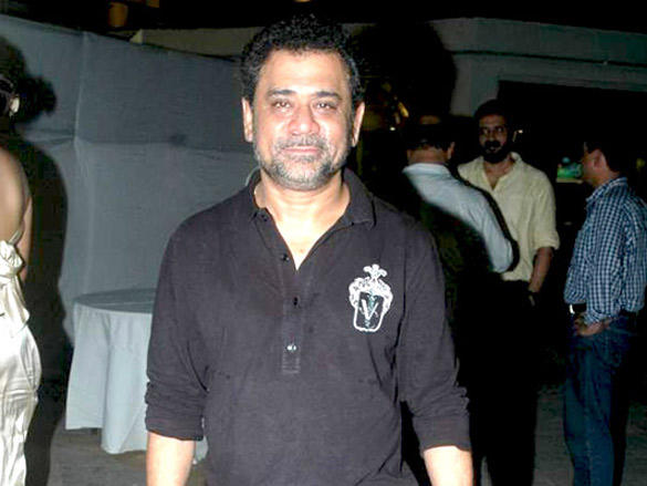 rgv and others at manish goswamis bash 7