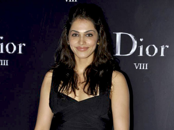 kangna chitrangda and eesha koppikhar at dior anniversary bash 4