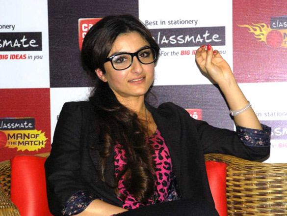 soha and yuvraj singh at the press meet of classmate 8