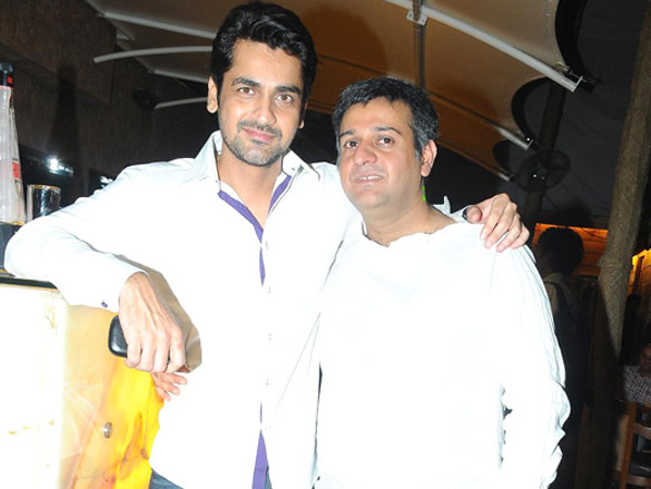 aliya khan riddhi tolia and arjan bajwa at blenders pride party 5